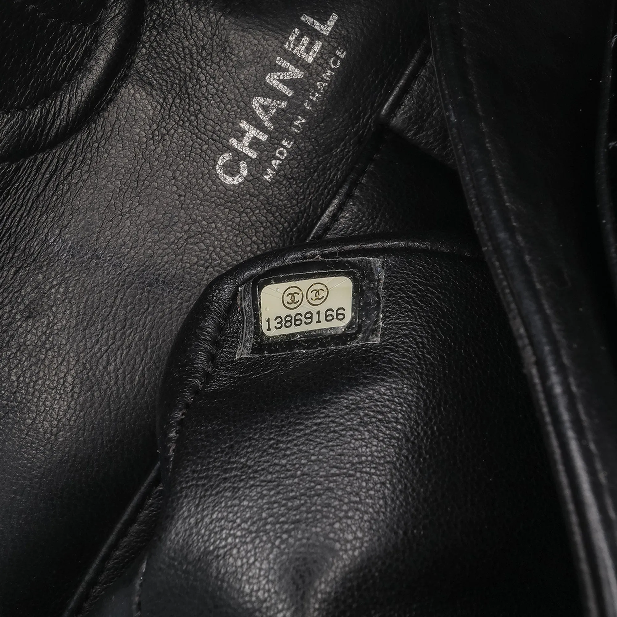 Medium Classic Patent Double Flap