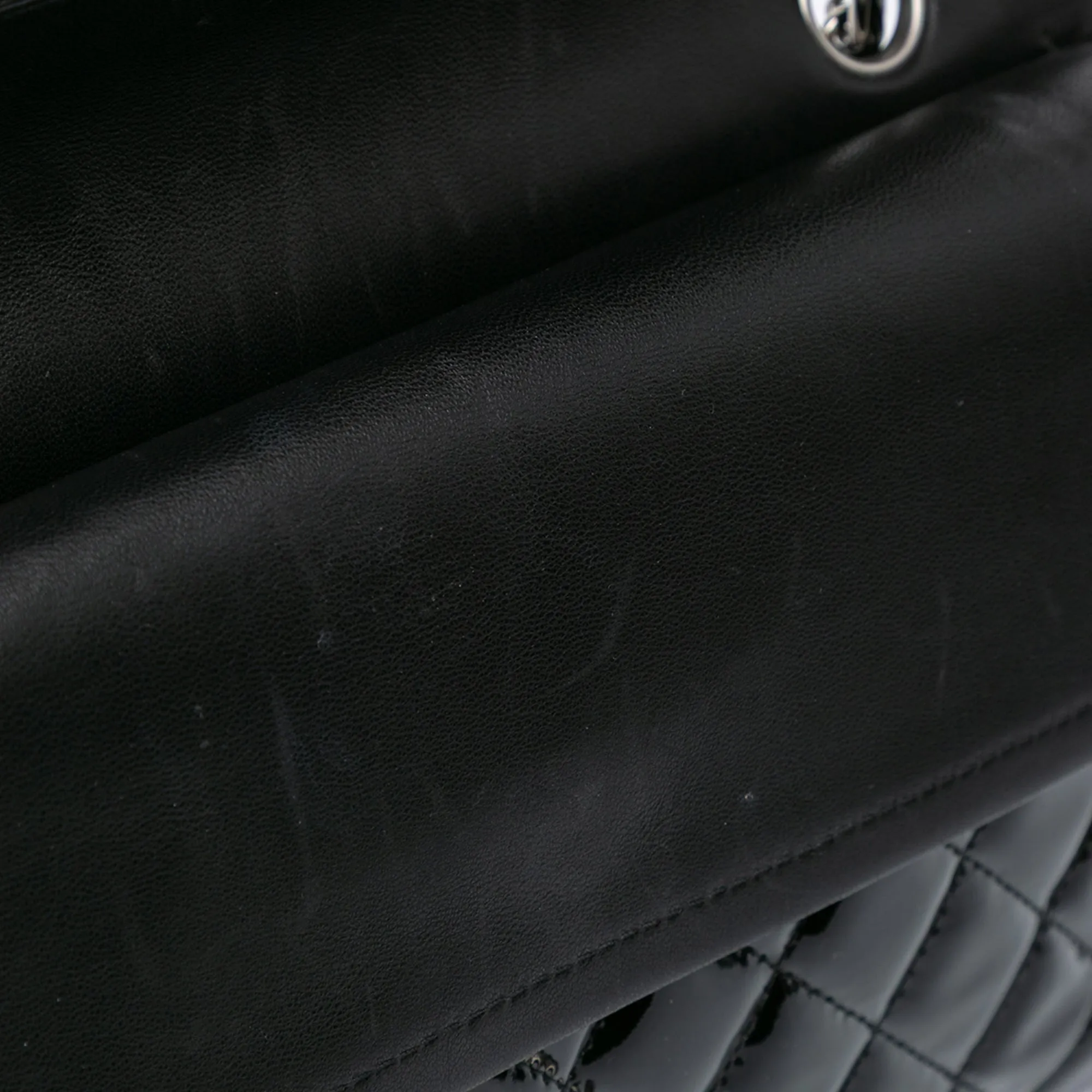 Medium Classic Patent Double Flap