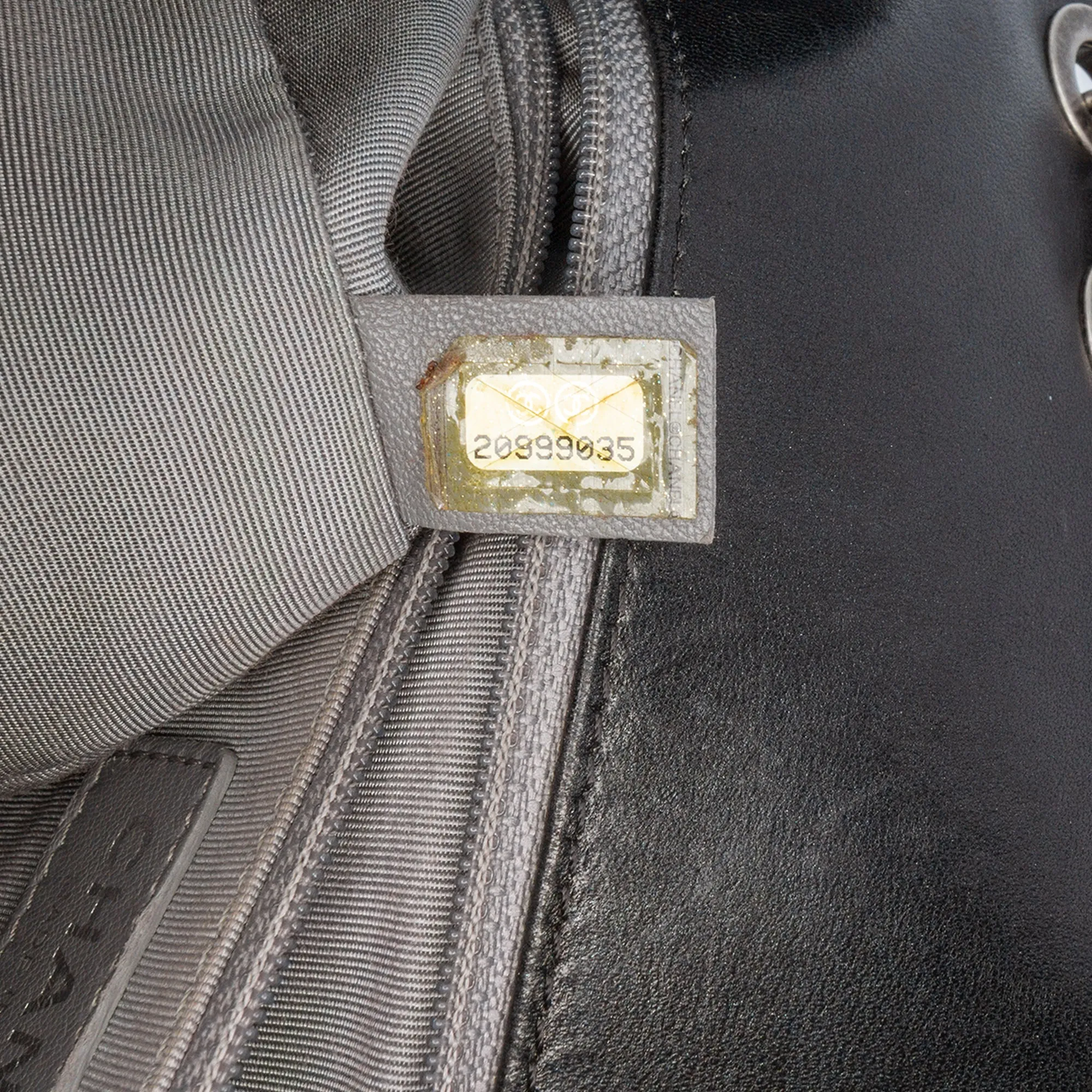 Medium Patent Coco Boy Flap