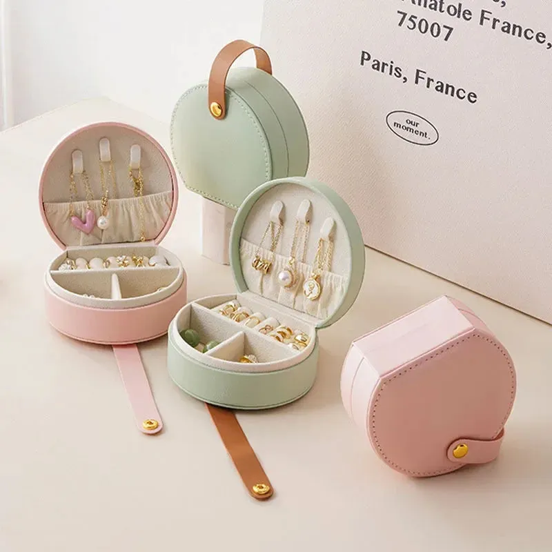 Mini Portable PU Leather Jewelry Box – Travel Organizer for Rings, Earrings & Necklaces
