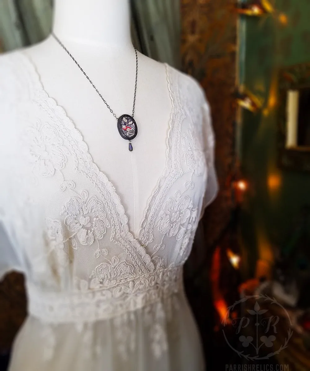 Morris Bird Pictorial Shrine Amulet