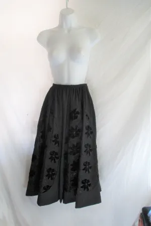 NWT NEW COMME DES GARCONS Velvet Embroidered Skirt S Boho Maxi BLACK