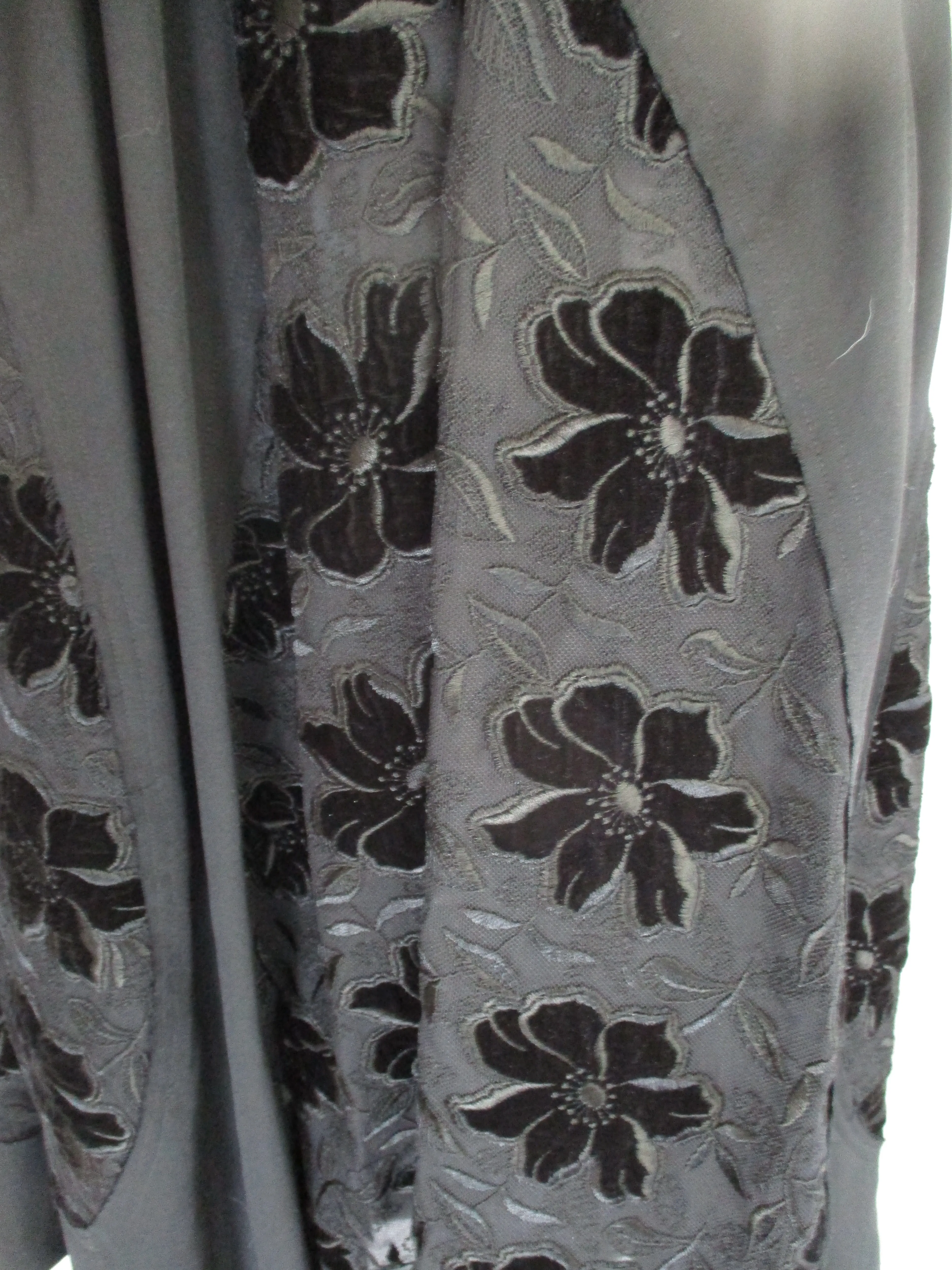 NWT NEW COMME DES GARCONS Velvet Embroidered Skirt S Boho Maxi BLACK