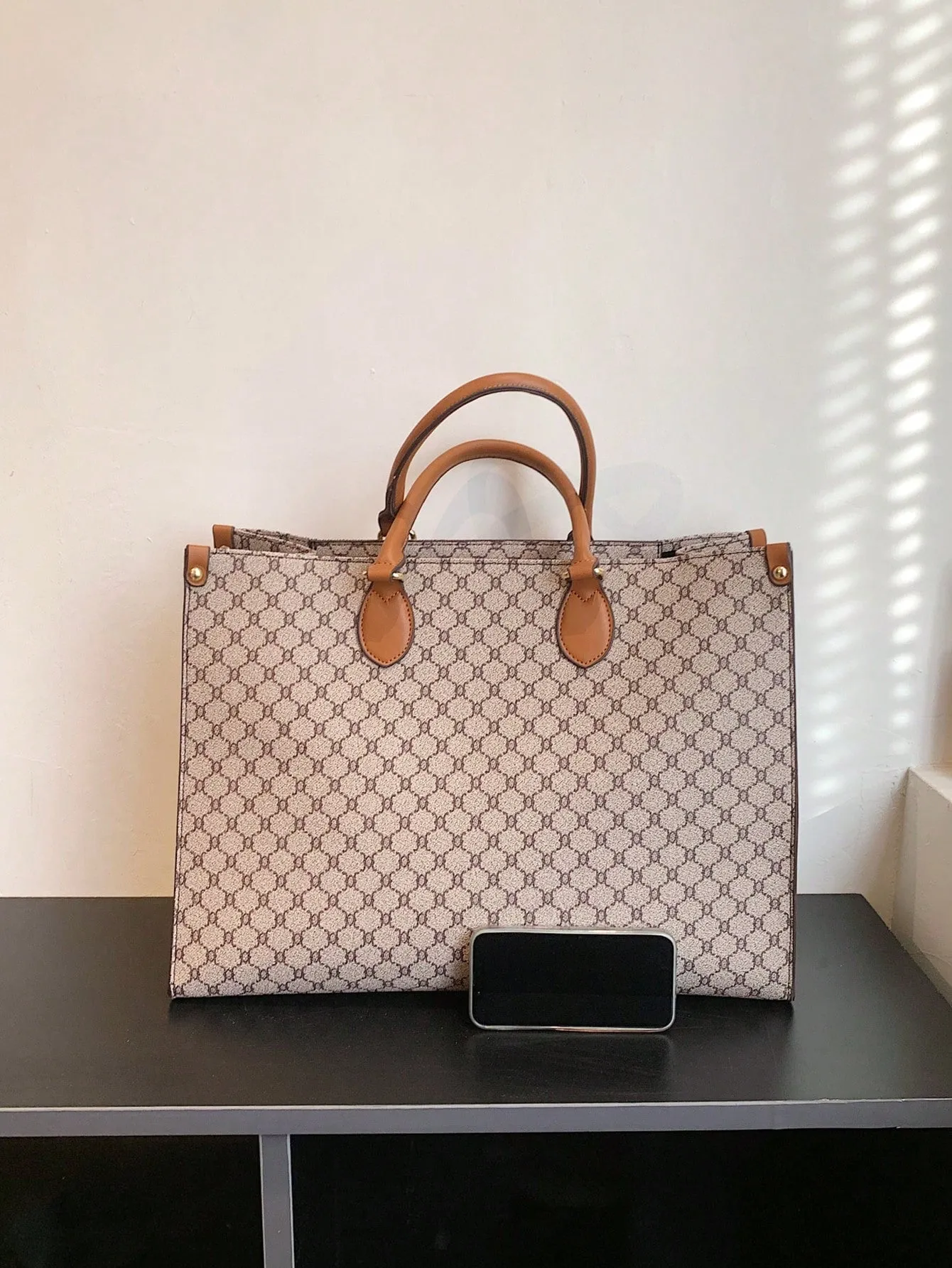 One-Piece Set Of Super-Sized Handbag