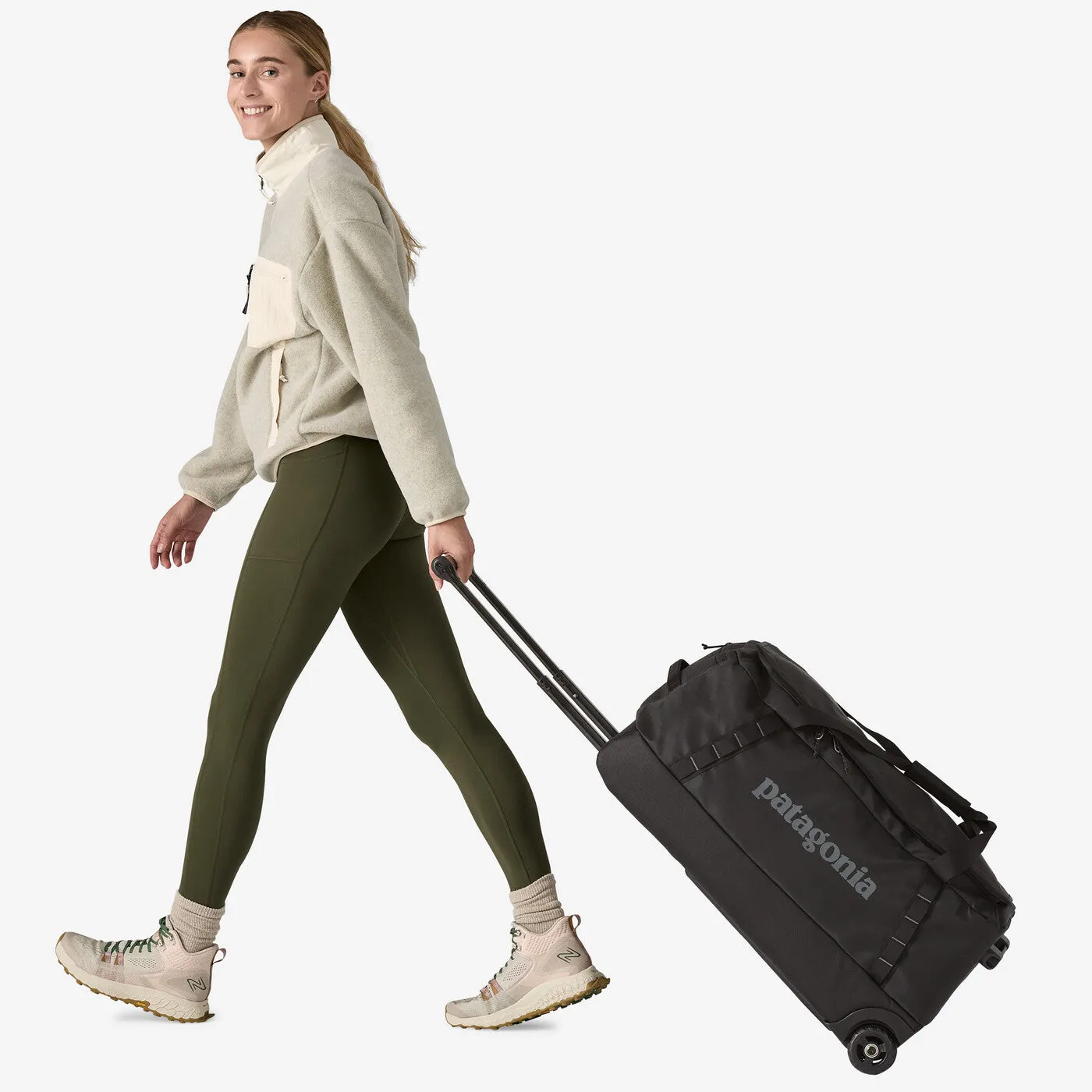 Patagonia - Black Hole Matte Wheeled Duffel Bag 70L - Matte Black