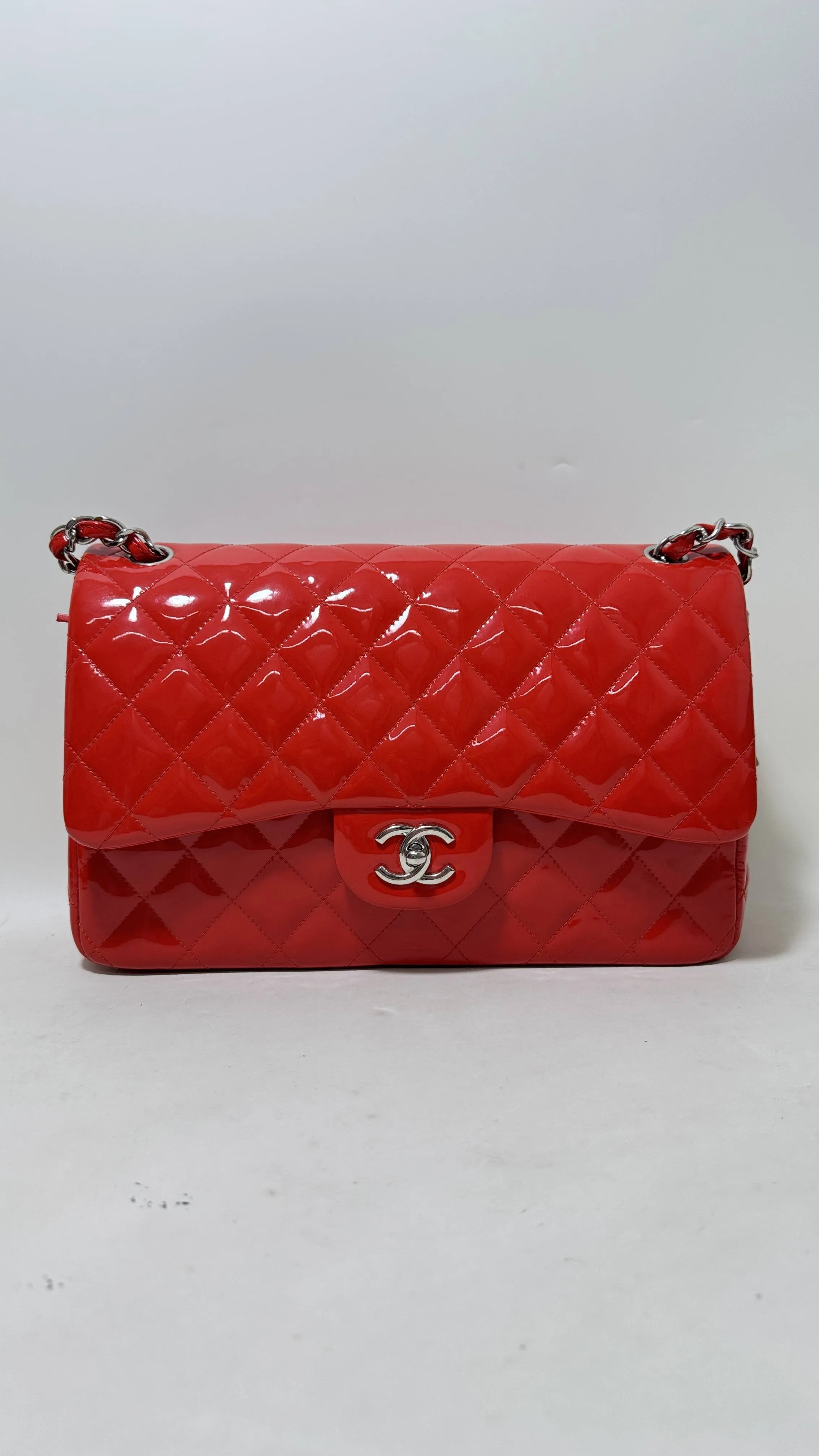 Preloved Chanel Flap Patent Leather Bag in Red - Shoulder Bag