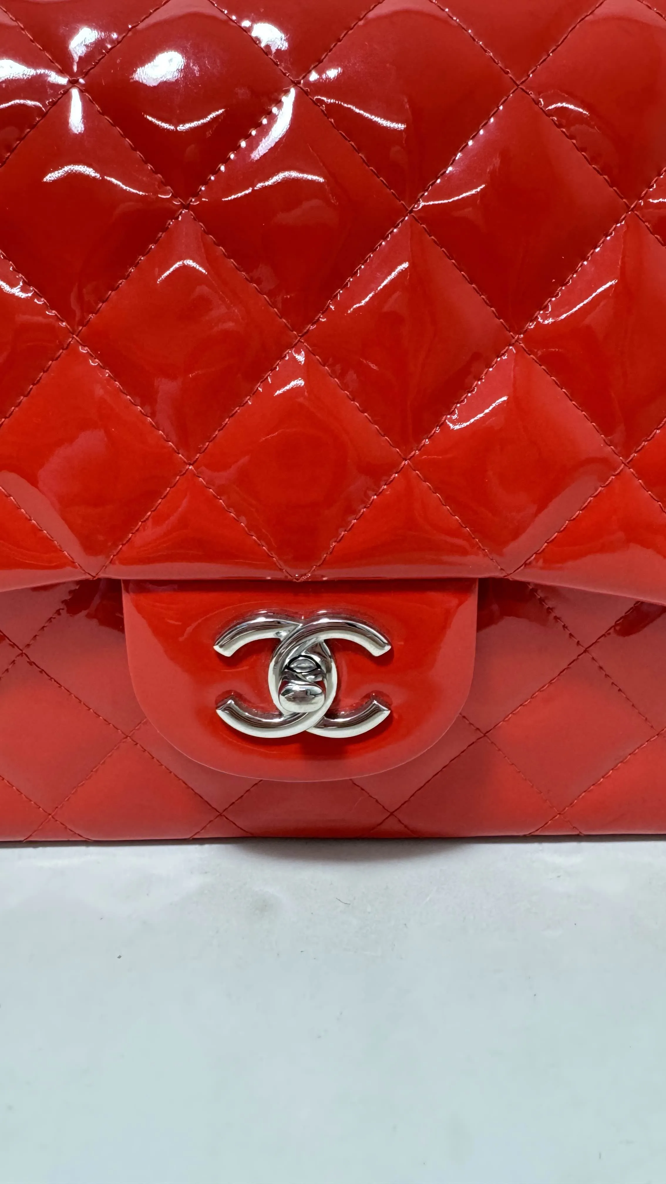Preloved Chanel Flap Patent Leather Bag in Red - Shoulder Bag