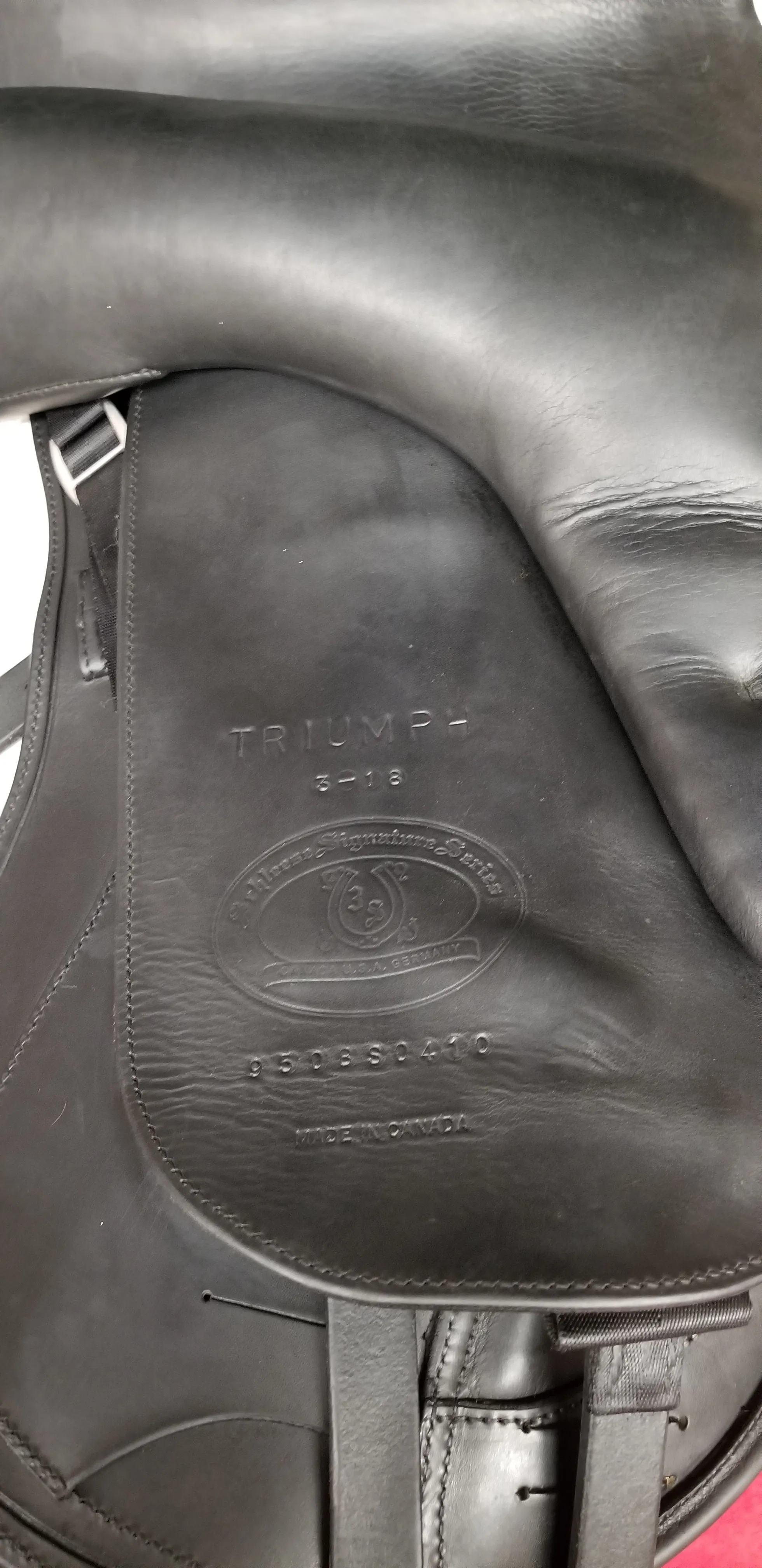 Schleese Triumph 18" Dressage Saddle (Gently Used)