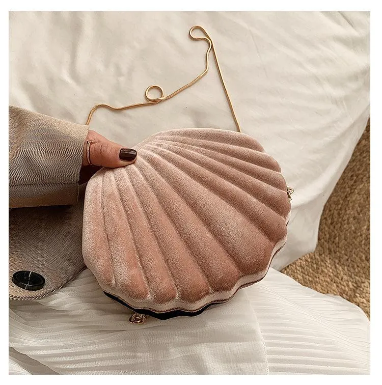 Shell Design Velvet Bag