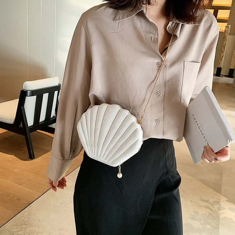 Shell Design Velvet Bag