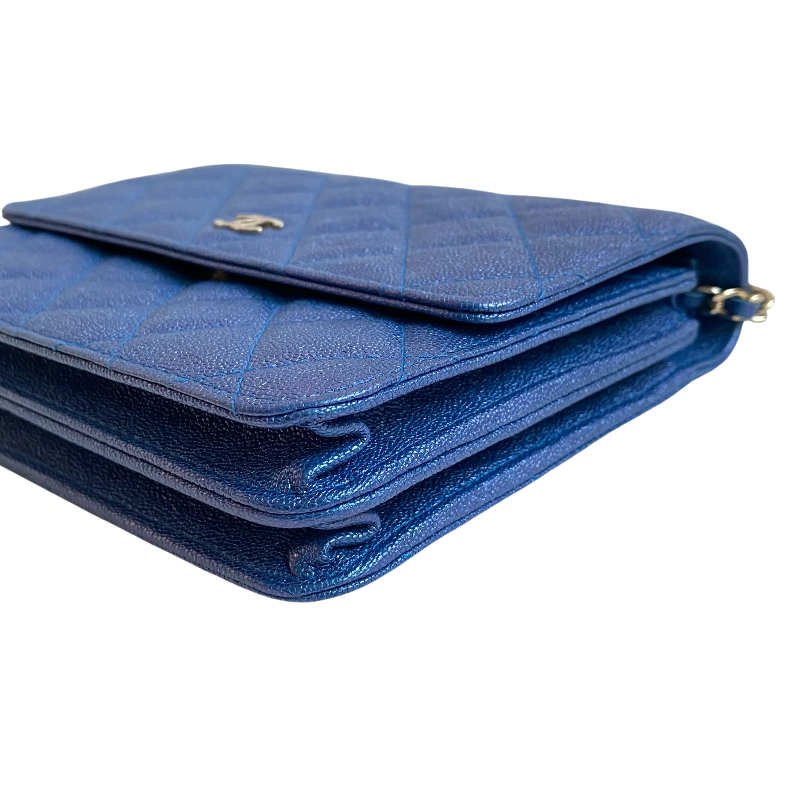 Square Wallet On Chain WOC in 19S Iridescent Blue Caviar