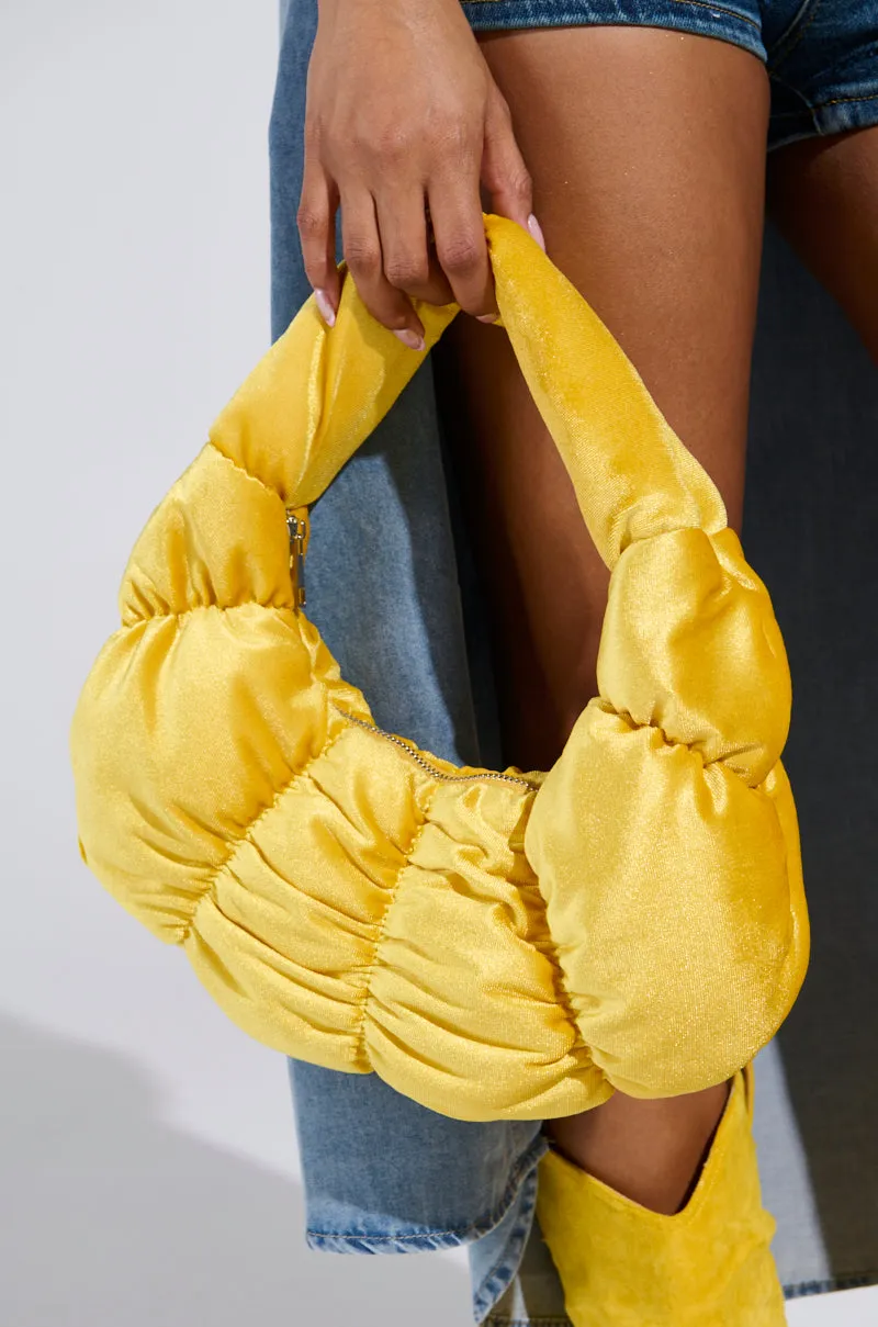 TRENDY ONE VELVET RUCHED PURSE