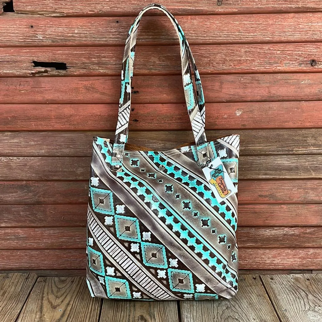 Trisha - Blank Slate w/ Cocoa Navajo