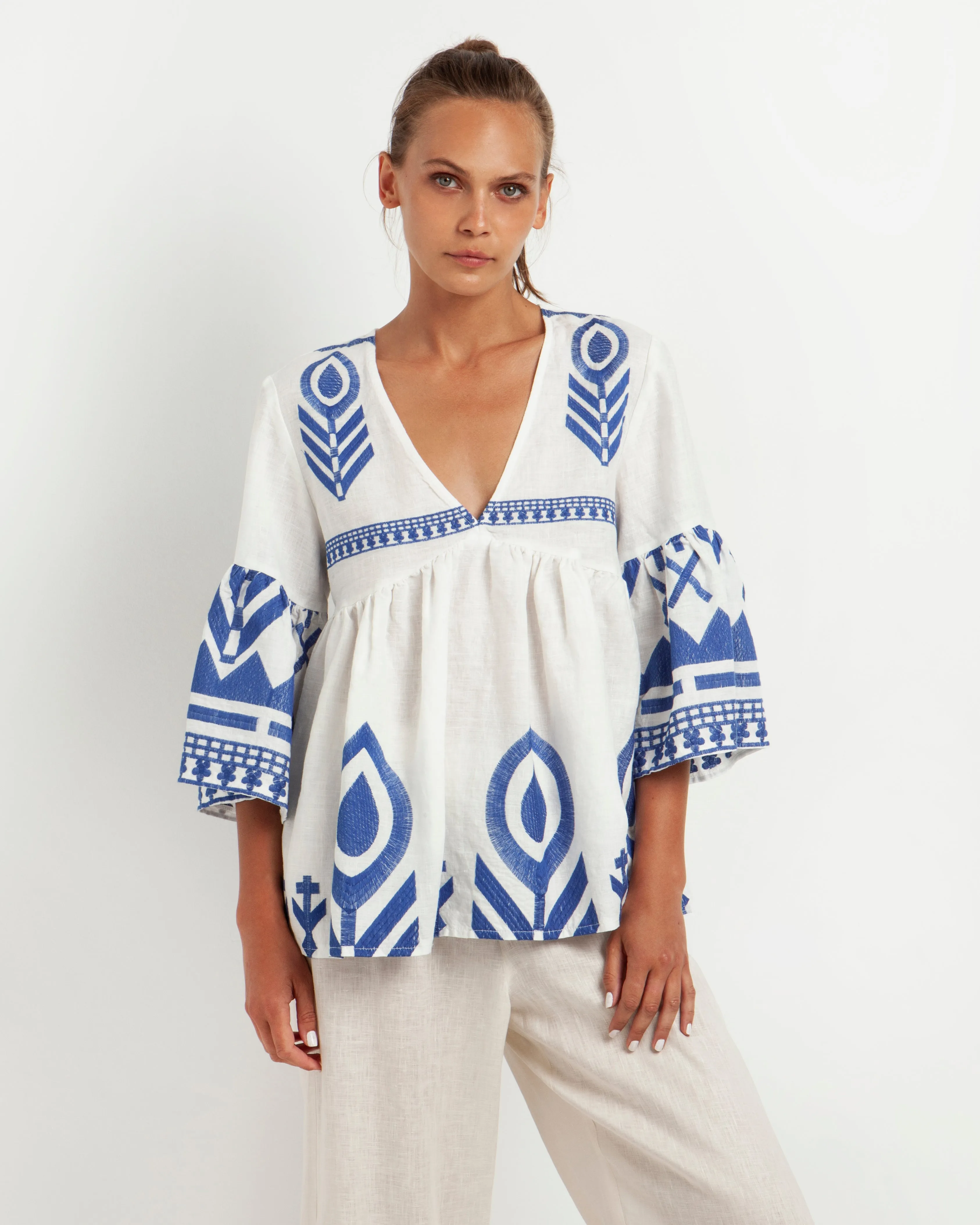 TUNIC FEATHER BELL SLEEVE - WHITE ROYAL BLUE