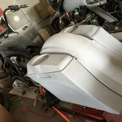 Victory Kingpin 6" Extended Hard Saddlebags Out &amp; Down Bags   LED Rear Fender Dual Cut Out   Lids