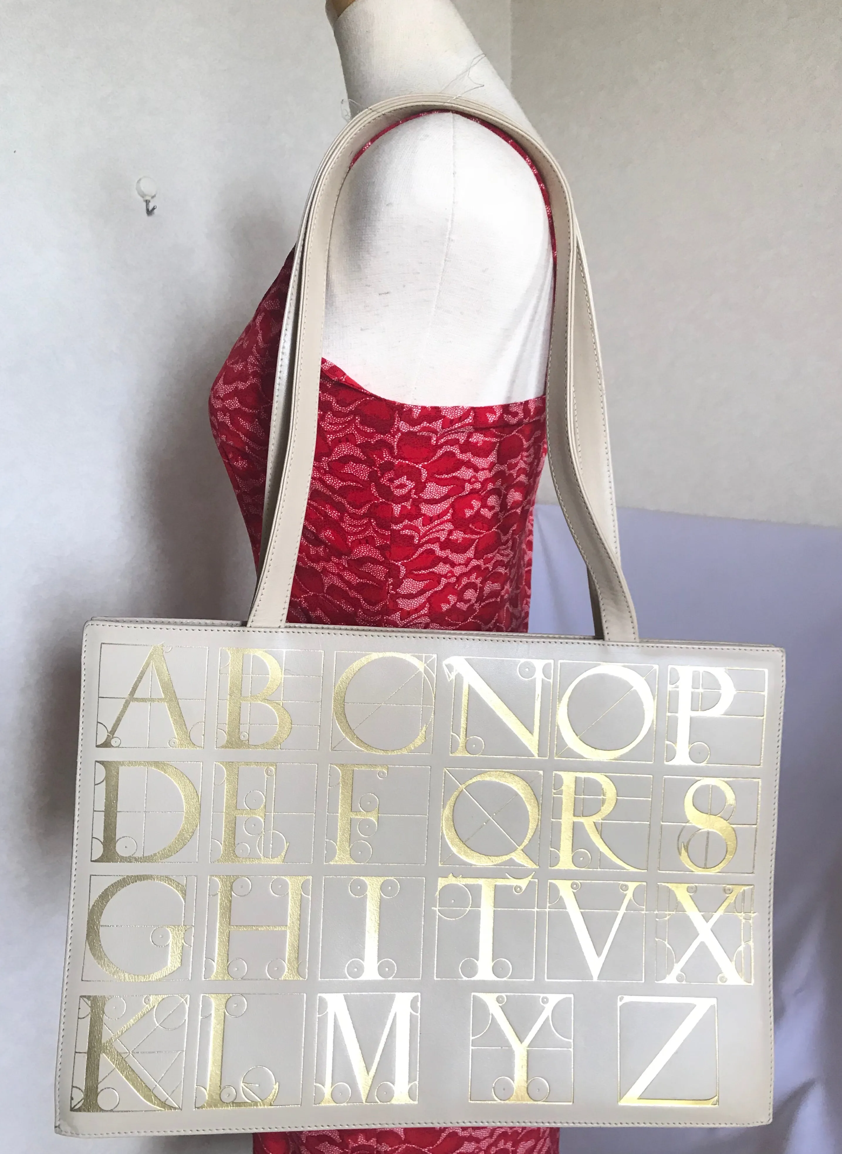 Vintage Paloma Picasso ivory beige leather large shoulder bag, tote bag with golden alphabet, letter print. Must have daily purse. 050425r3