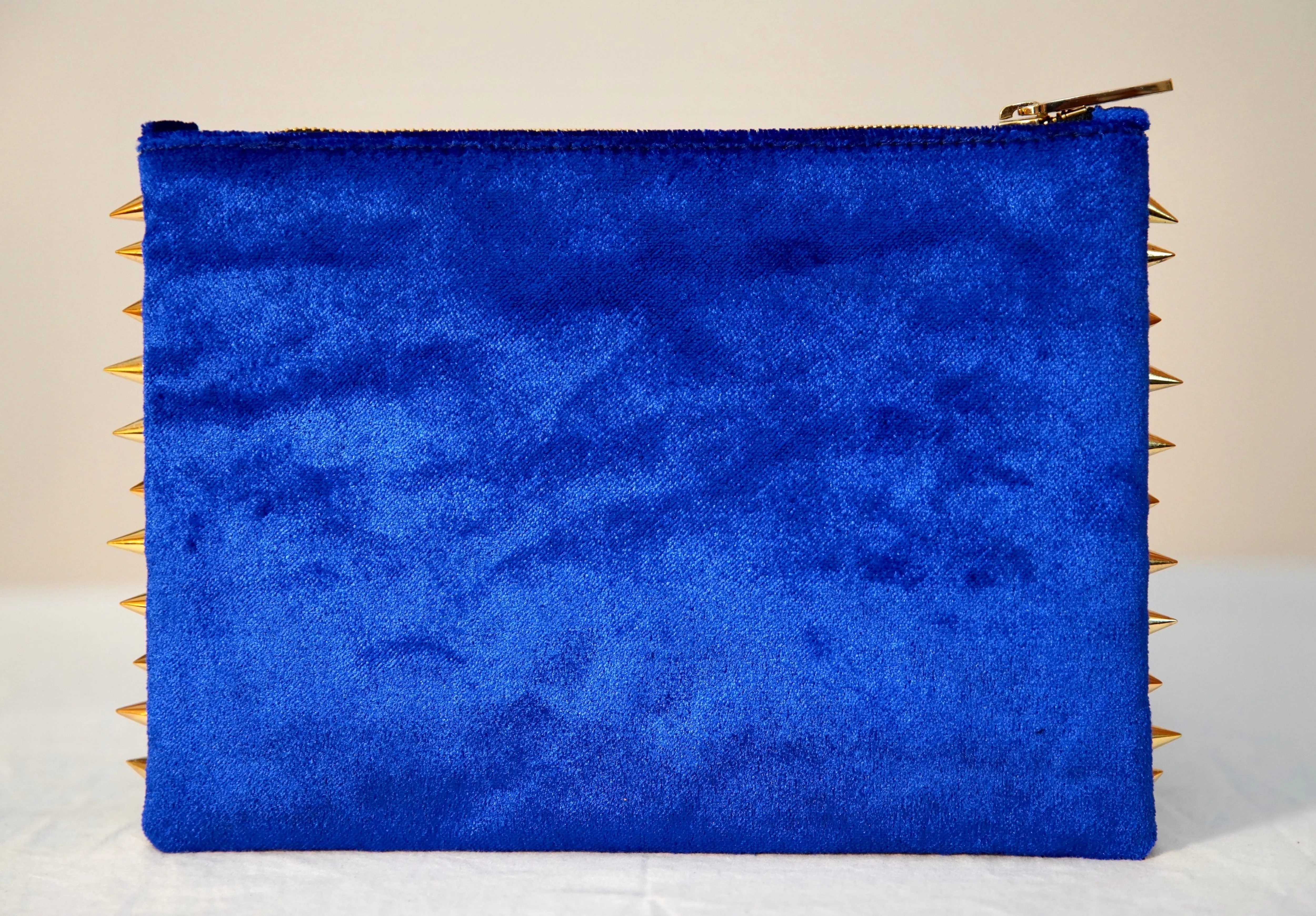 WASP EMBROIDERED BLUE VELVET CLUTCH