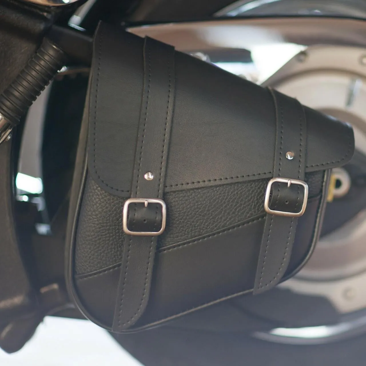 Willie & Max - Blackjack Triangular Hard Tail Saddle Bag - Left Side