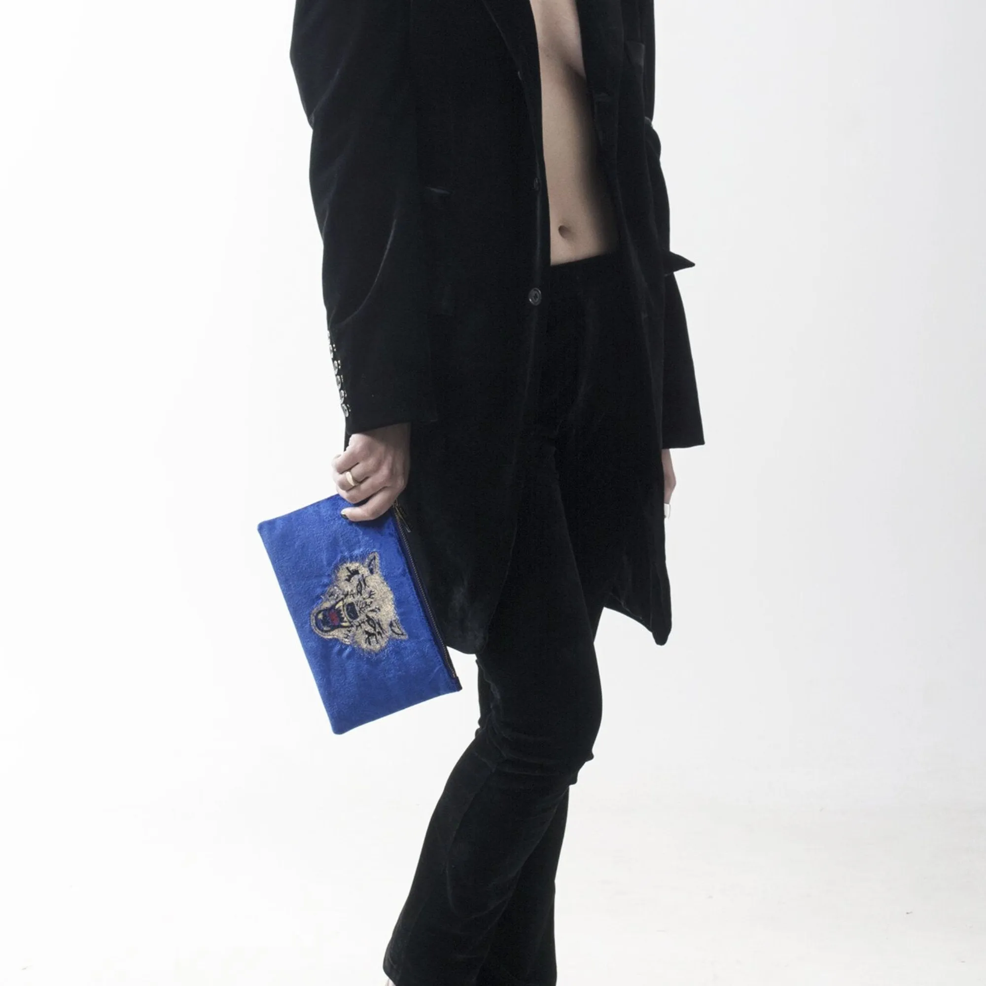 WOLF EMBROIDERED CLUTCH BAG