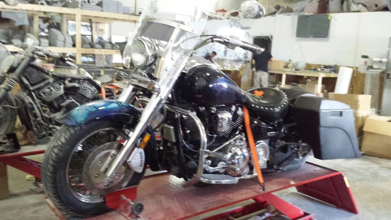 Yamaha Roadstar 1999 - 2007 6" Extended Stretched Out & Down Bags   Rear Fender   No Cut Outs   lids